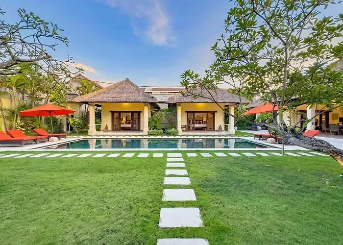 Villa Spacious - Santai -