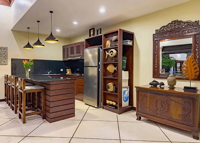 Spacious - Santai - Villa *